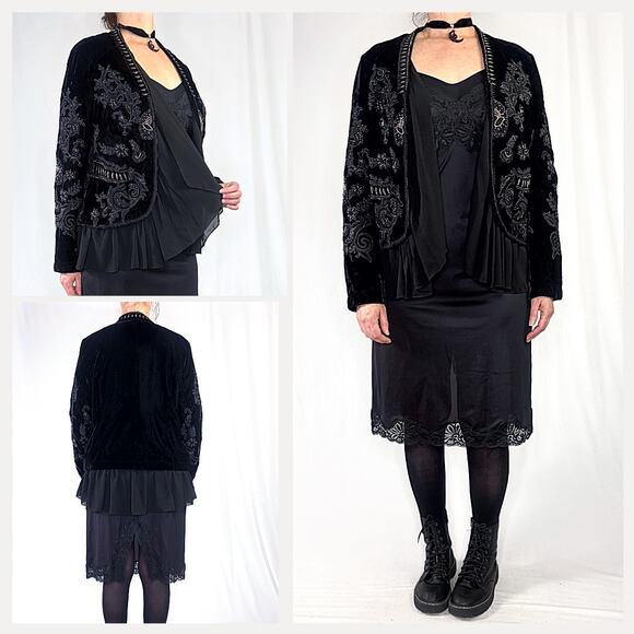 Victorian Gothic Black Velvet Embroidered Ruffle Open Jacket Sz Large - Picture 3 of 9